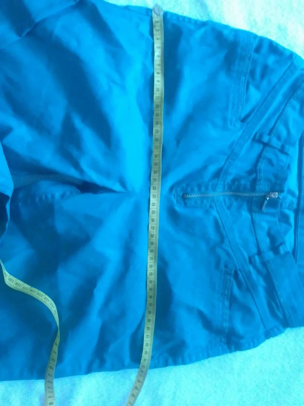 Blauwe gecoate jeans – photo 8